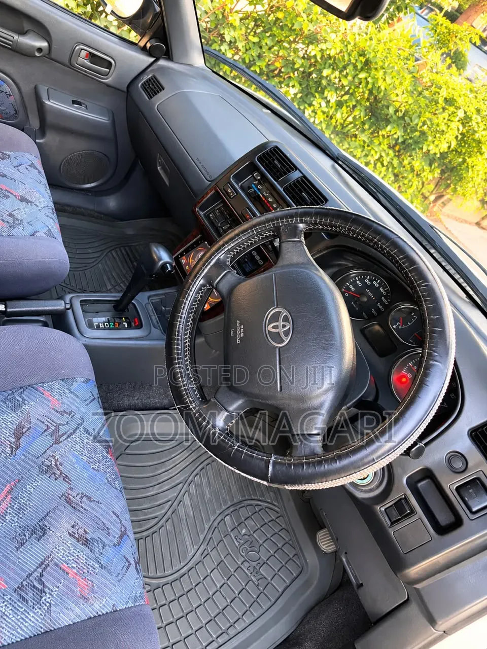 Toyota RAV4 Automatic 2000 Silver