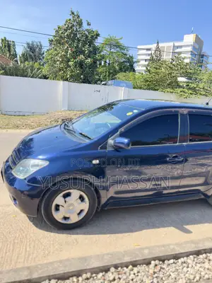 Toyota IST 2003 Blue