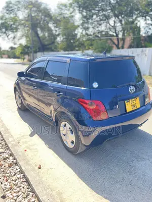 Toyota IST 2003 Blue