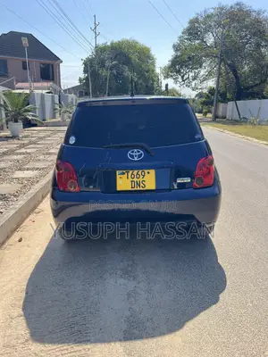 Toyota IST 2003 Blue