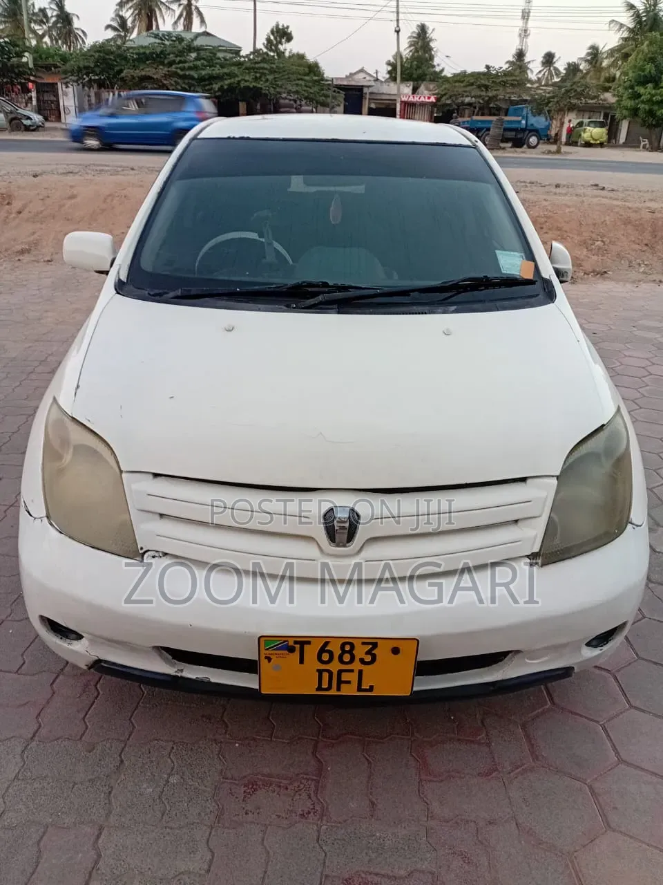 Toyota IST 2003 White