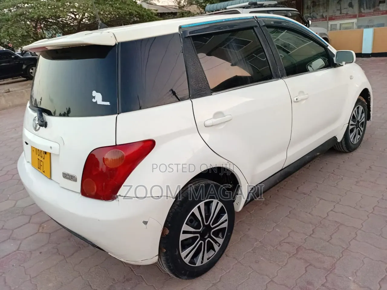 Toyota IST 2003 White