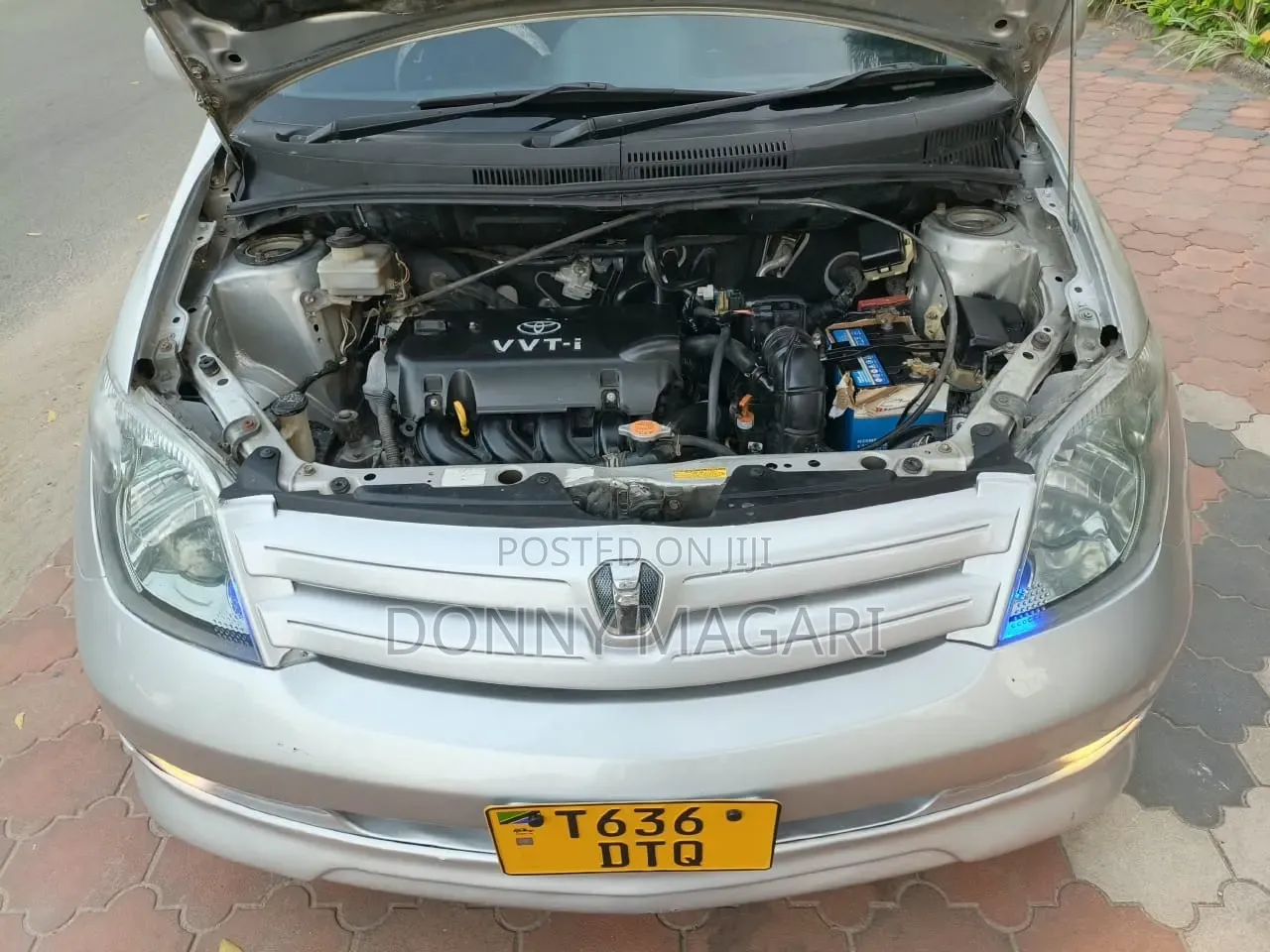 Toyota IST 2003 Silver