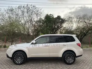 Subaru Forester 2009 White