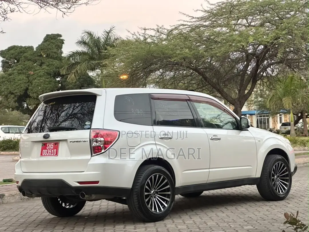 Subaru Forester 2009 White