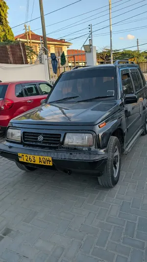 Suzuki Escudo 1999 Black