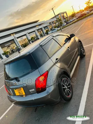 Toyota IST 2005 Gray