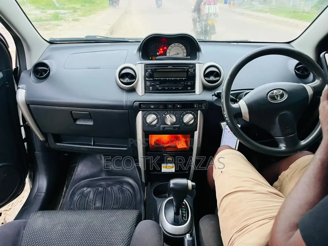 Toyota IST 2005 Gray