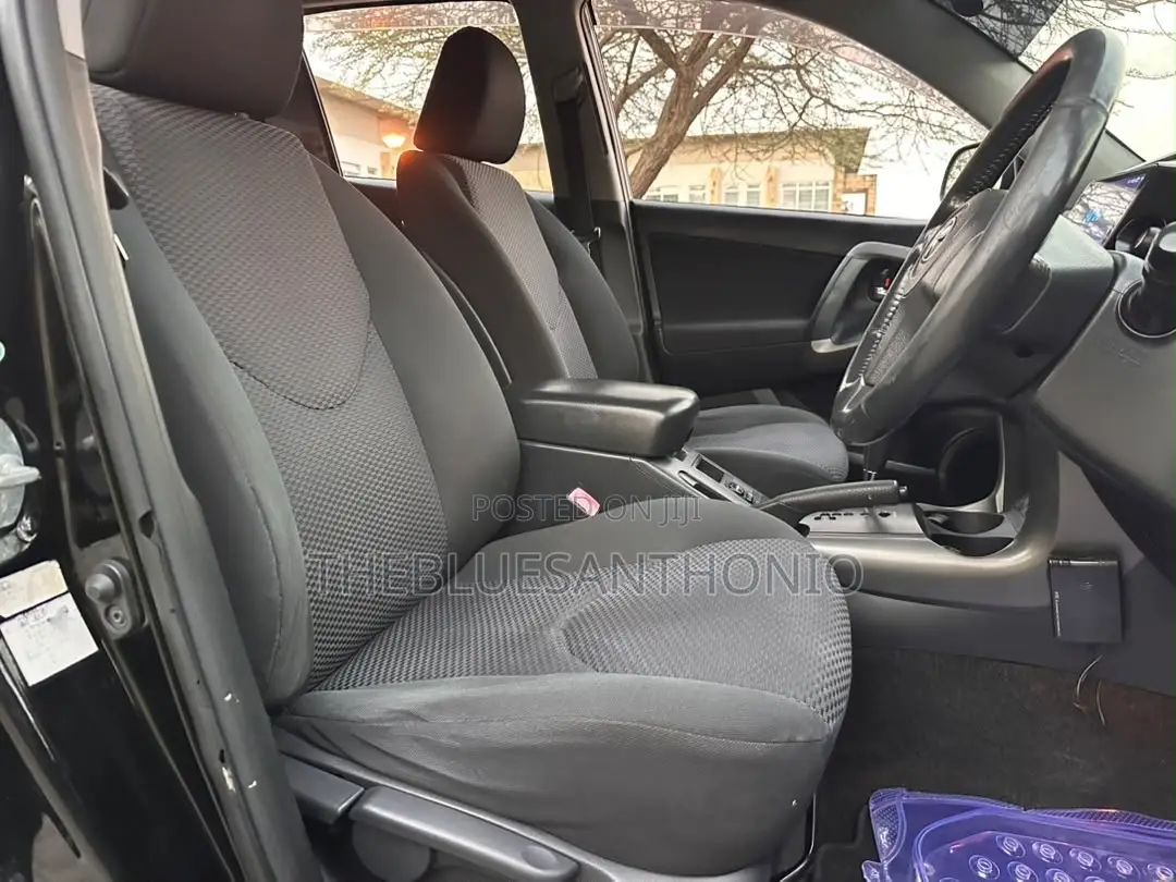 Toyota RAV4 2.5 2010 Black