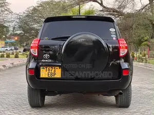 Toyota RAV4 2.5 2010 Black