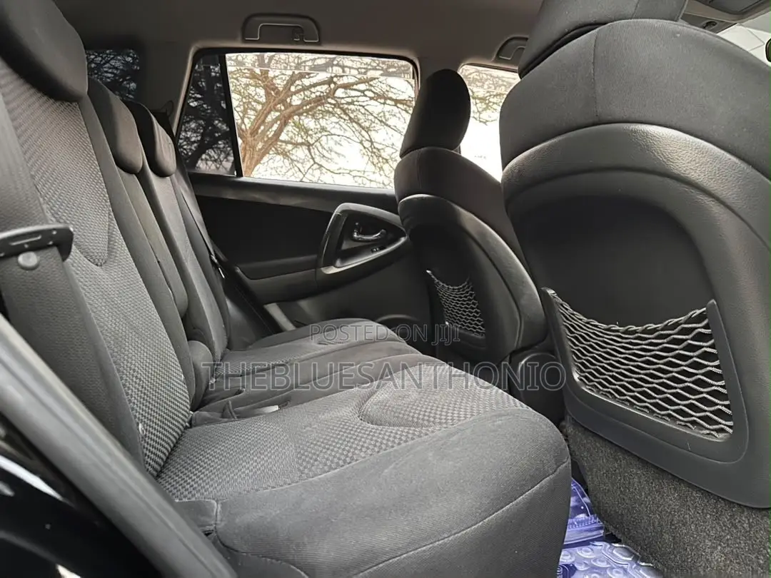 Toyota RAV4 2.5 2010 Black