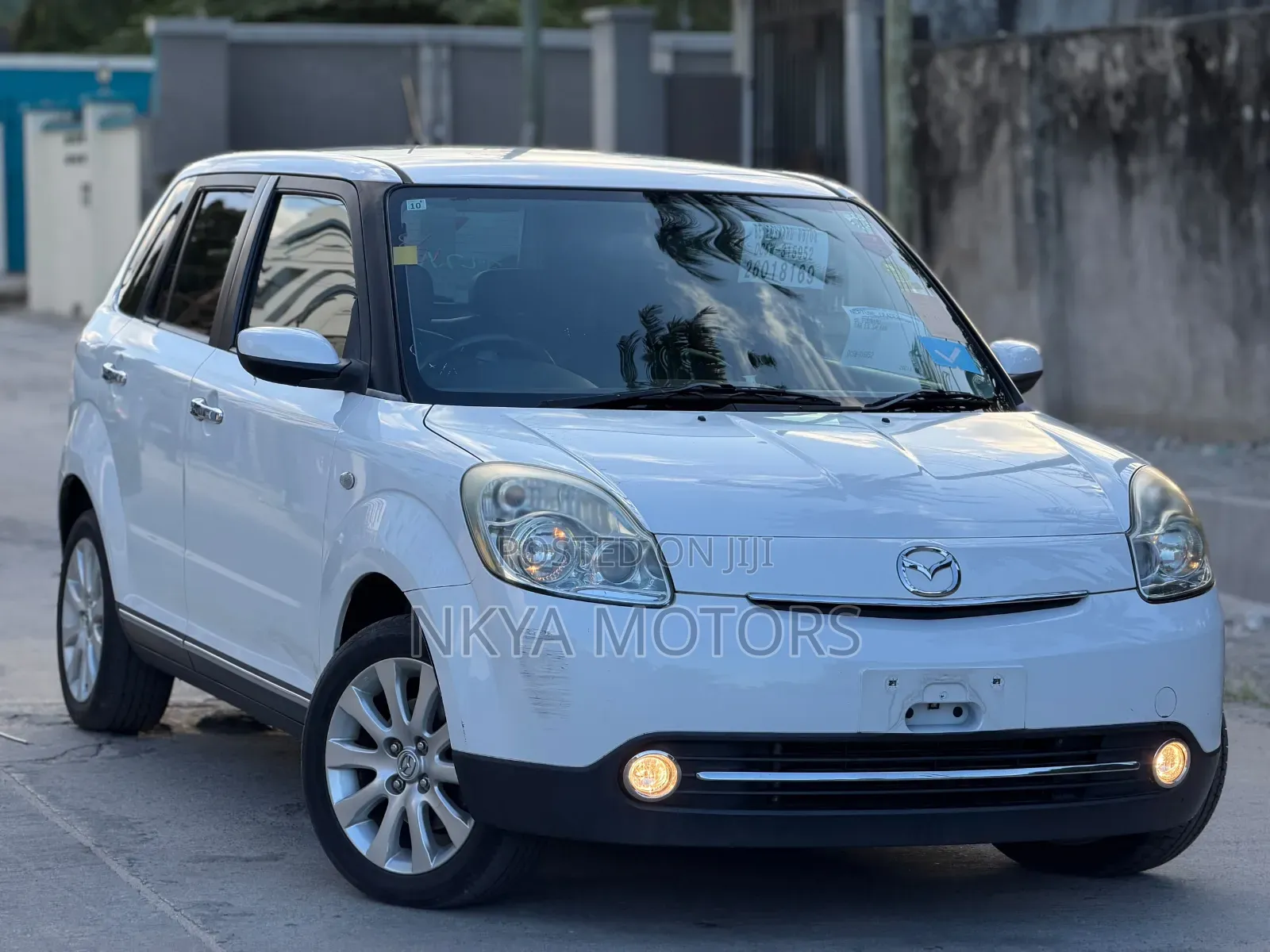 Mazda Verisa 2008 White