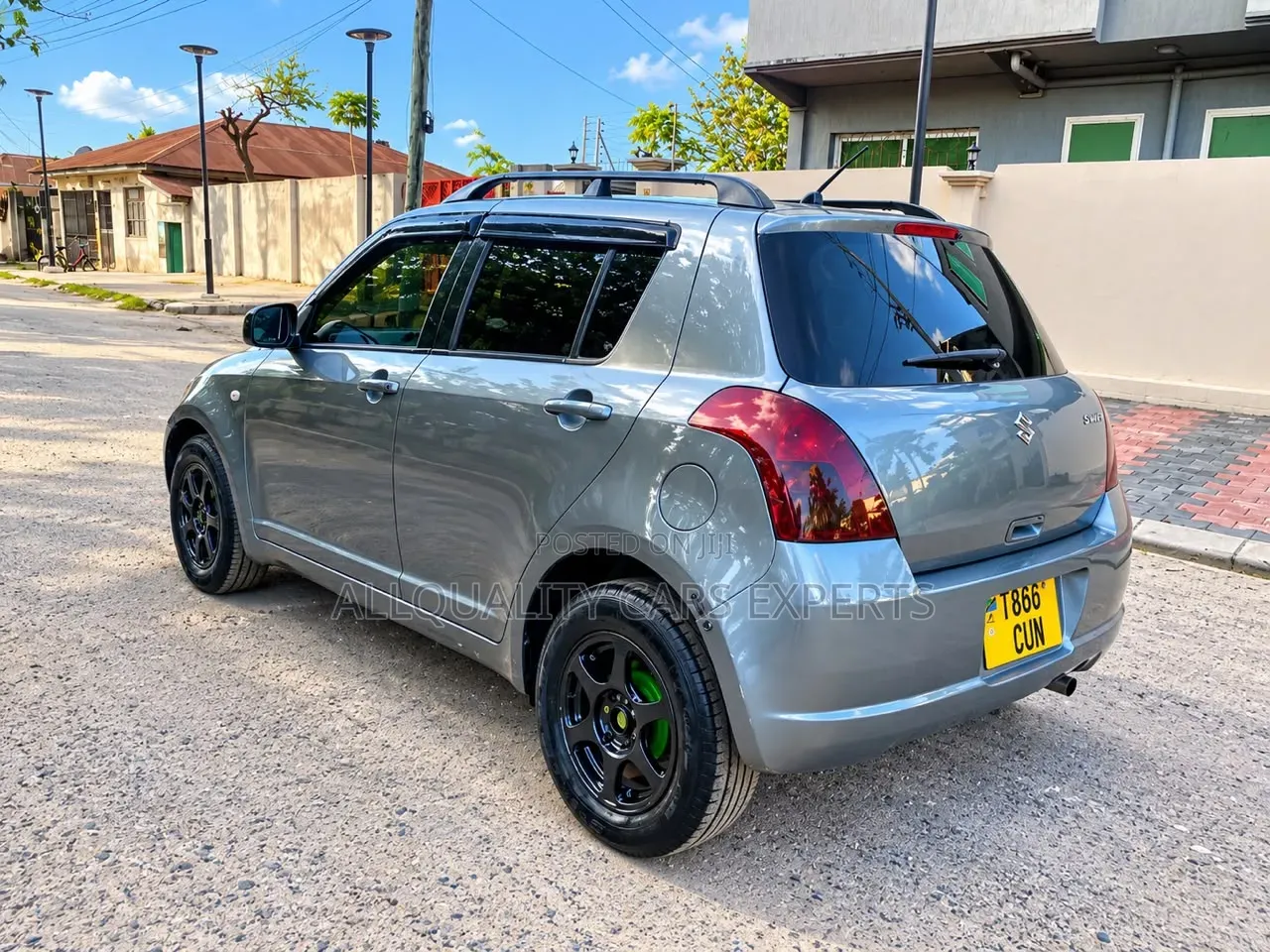 Suzuki Swift 2005 Gray