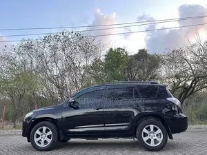 Toyota Vanguard 2009 Black
