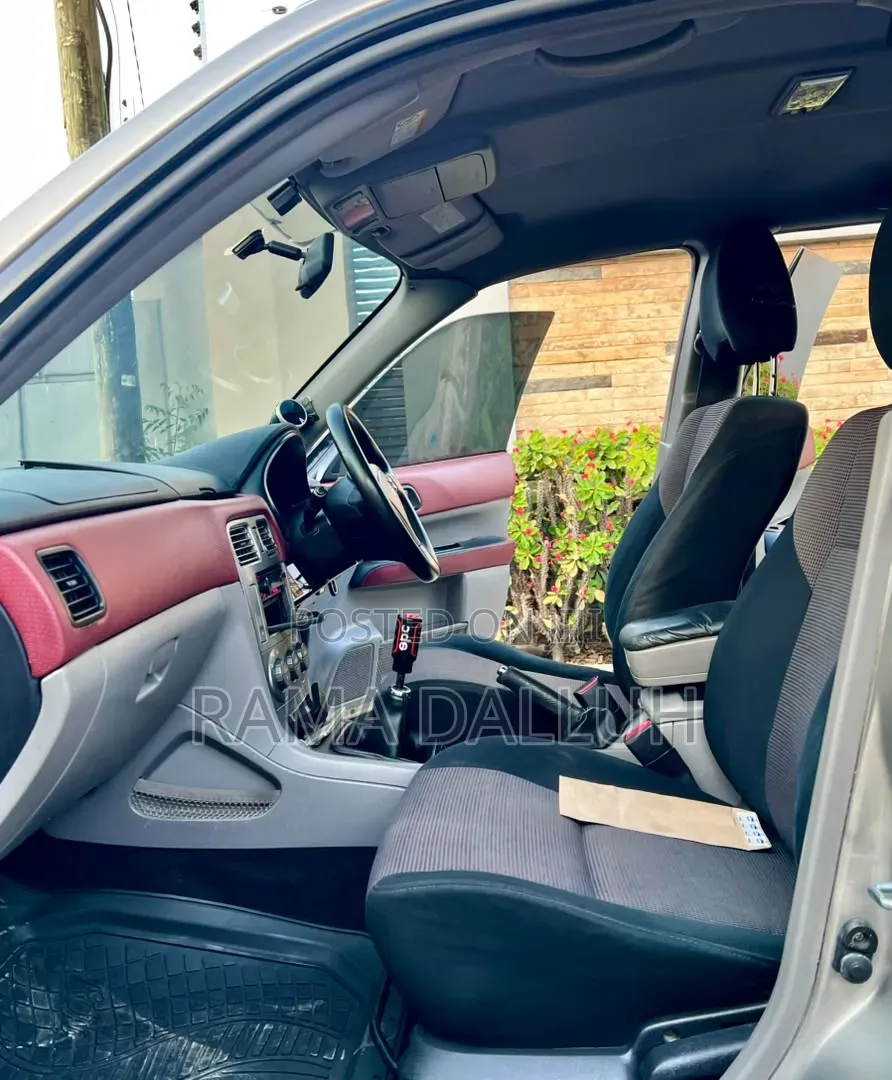 Subaru Forester 2001 Gray