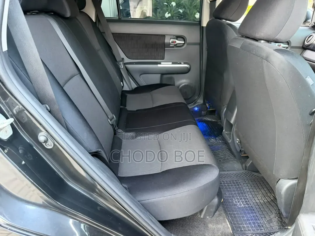 Toyota Corolla Rumion 2010 Black