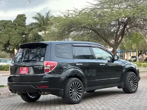 Subaru Forester 2010 Black