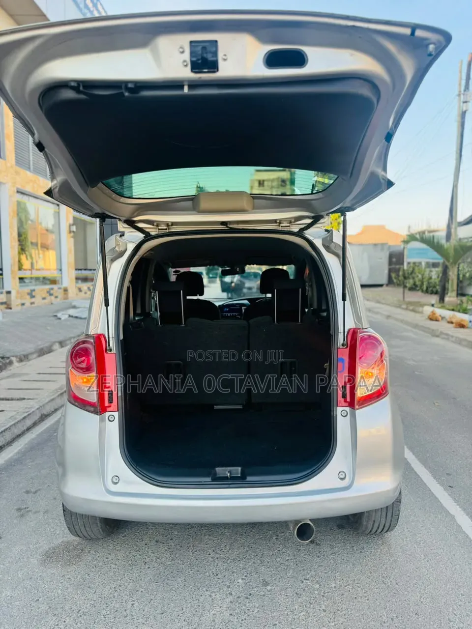 Toyota Ractis 2007 Silver