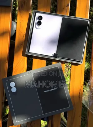 New Samsung Galaxy Z Fold8 1 TB Graphite