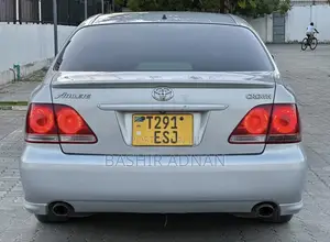 Toyota Crown 2006 Gray