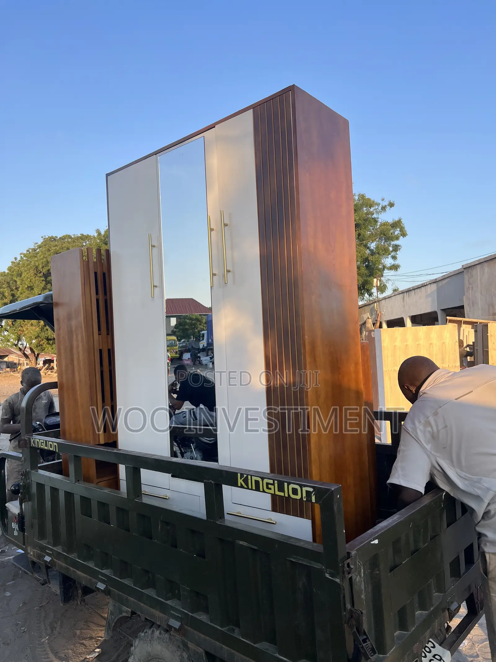  KABATI MILANGO 3 + SHOE RACK  Panga Nyumba Yako Kwa Mpangilio