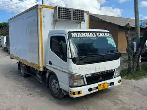 Canter Fridge 4m40 2001