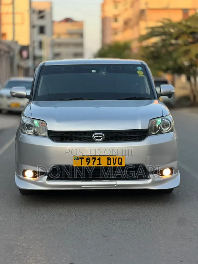 Toyota Corolla Rumion 2010 Silver