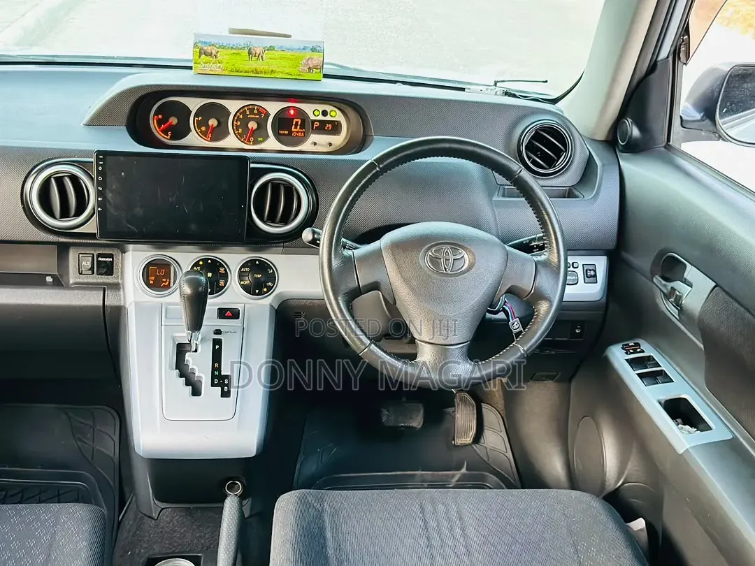 Toyota Corolla Rumion 2008 Silver
