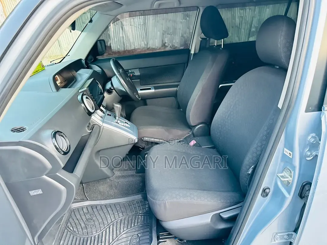 Toyota Corolla Rumion 2008 Silver