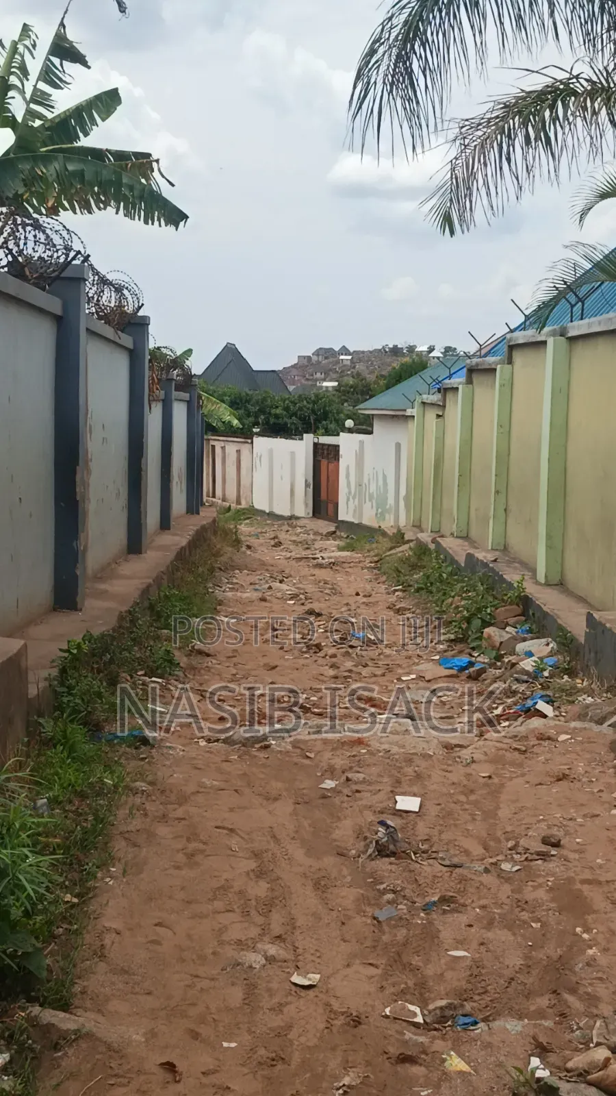 3bdrm House in Mkolani for sale