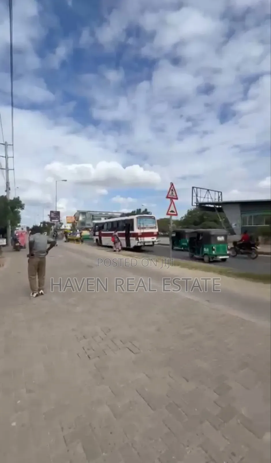 Kiwanja Cha Biashara Kinauzwa Magomeni