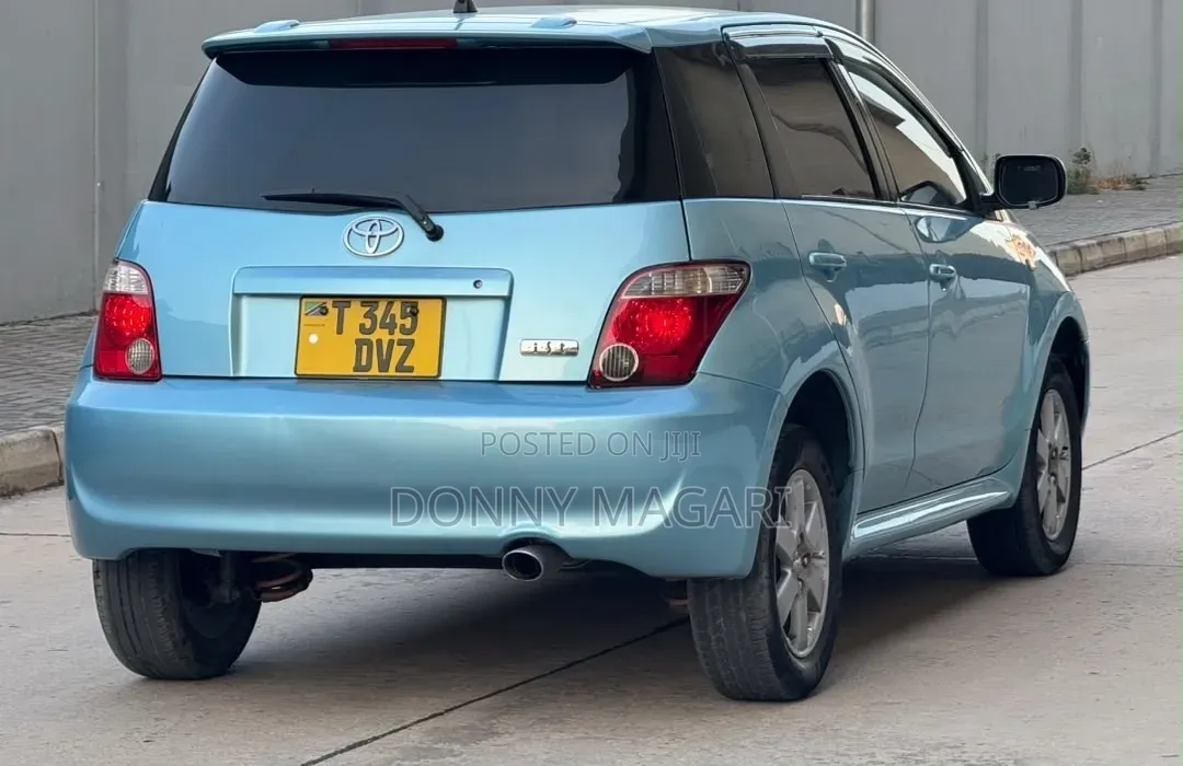 Toyota IST 2006 Blue