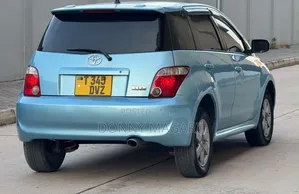 Toyota IST 2006 Blue