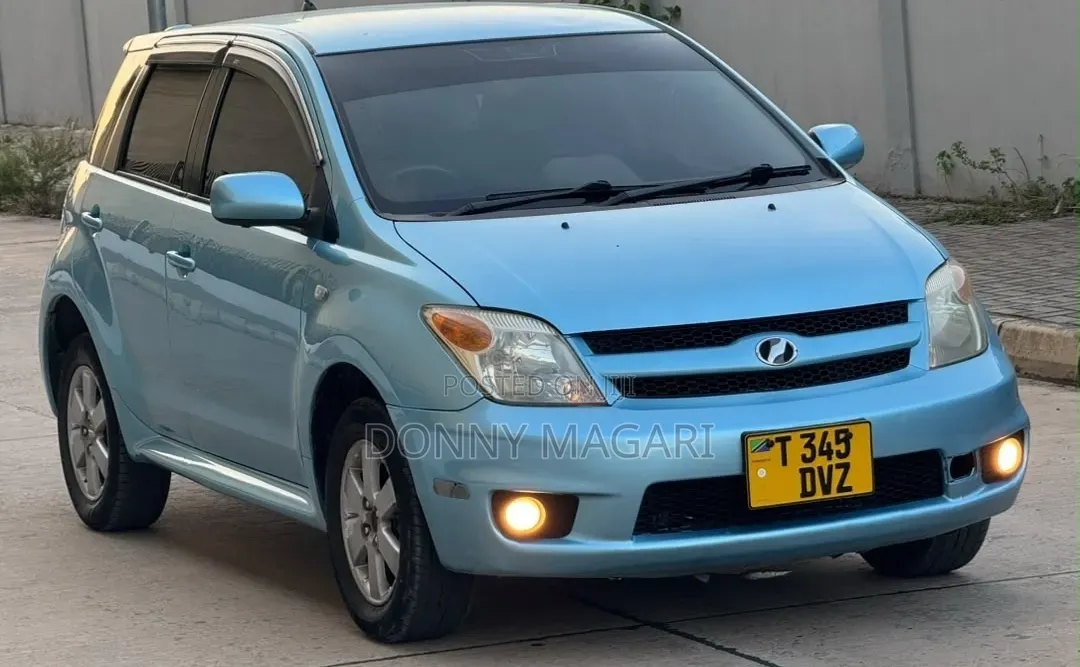 Toyota IST 2006 Blue