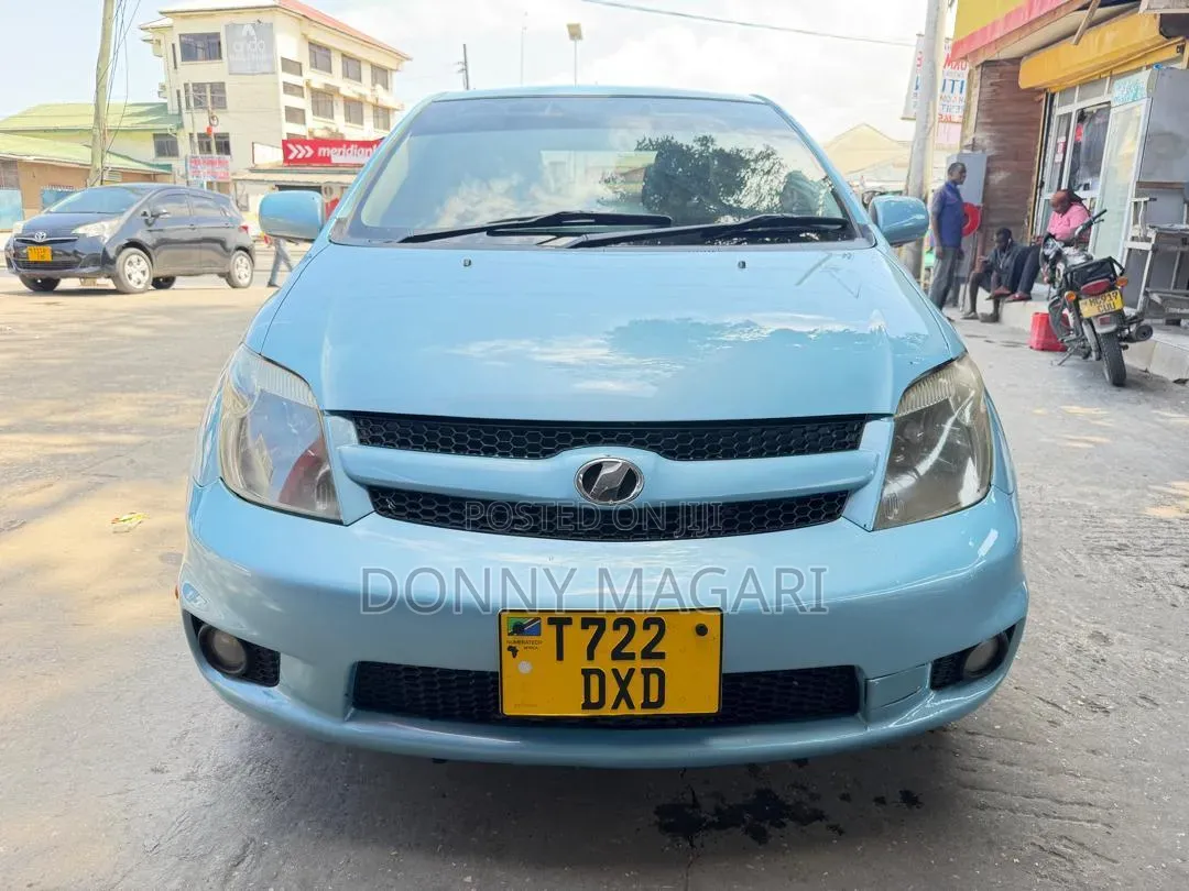 Toyota IST 2006 Blue