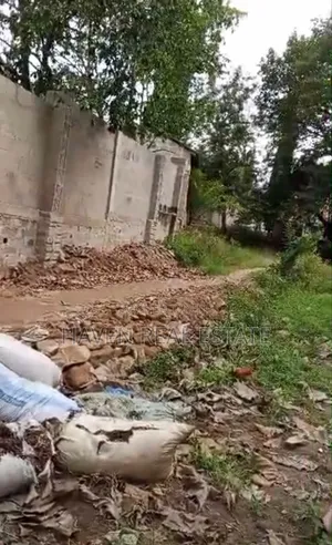 Kiwanja Kinauzwa Mbezi