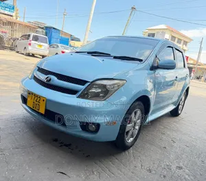 Toyota IST 2006 Blue