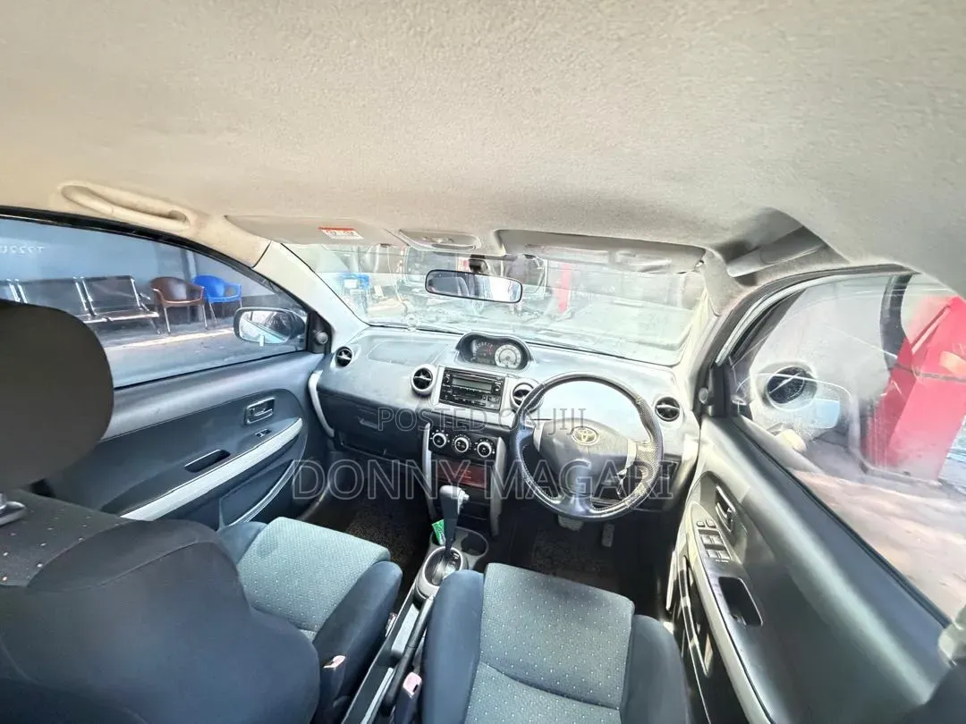 Toyota IST 2006 Blue