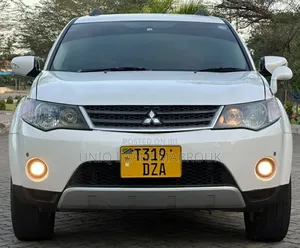 Mitsubishi Outlander 2008 White