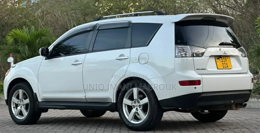 Mitsubishi Outlander 2008 White
