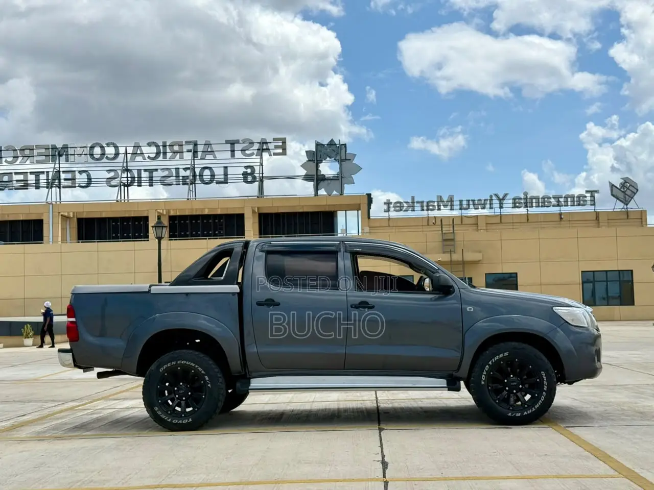 Toyota Hilux 2003 Gray