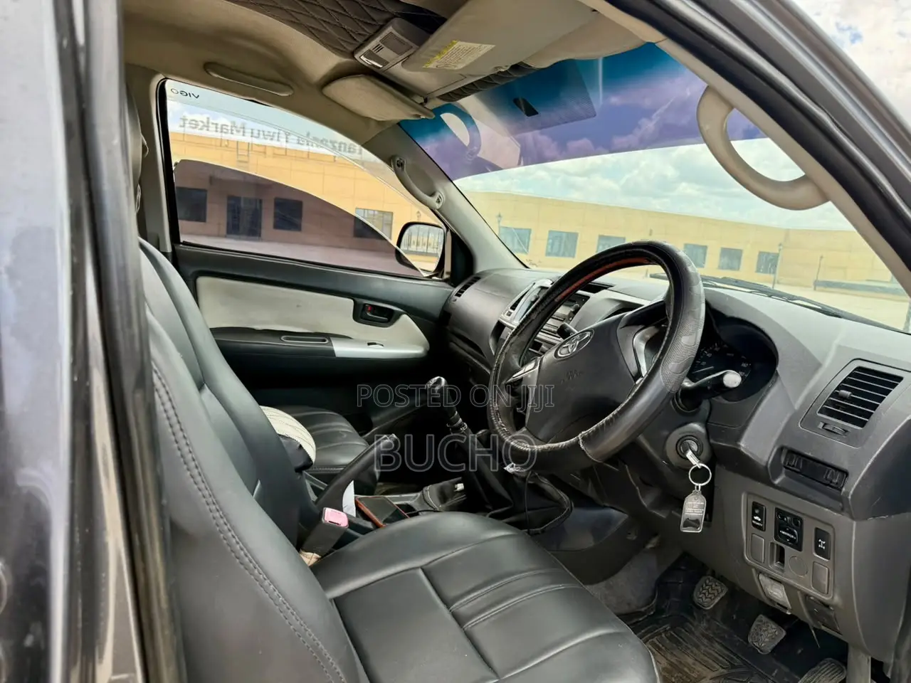 Toyota Hilux 2003 Gray