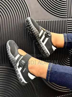 zorvénthia Shoes style • Comfort • Elegance