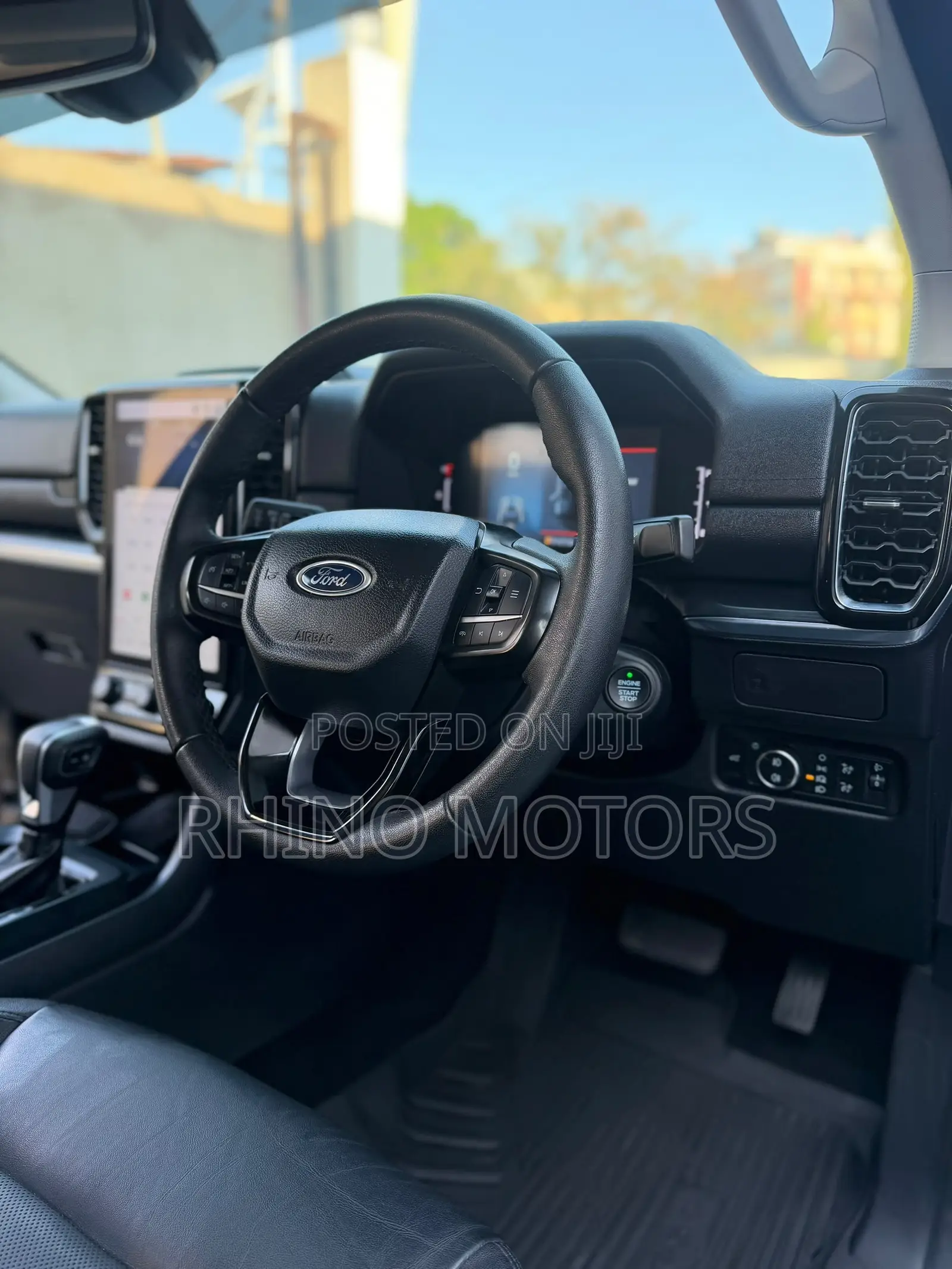 Ford Everest 2024 Gray