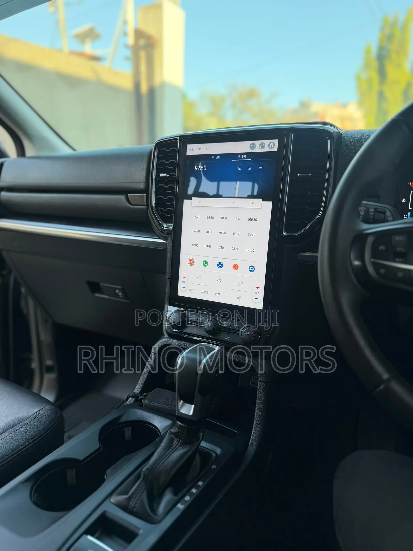 Ford Everest 2024 Gray