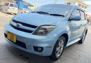 Toyota IST 2006 Blue