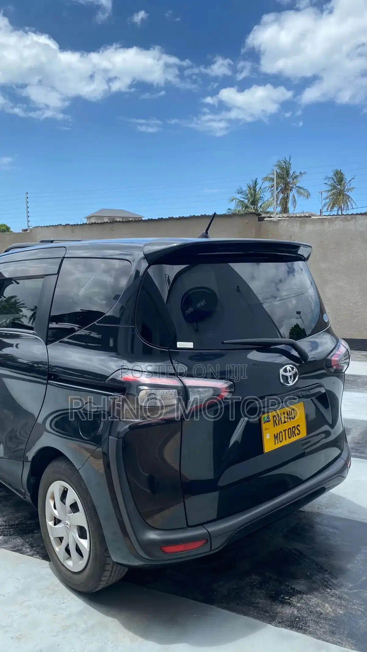 Toyota Sienta 1.5 FWD 2016 Black