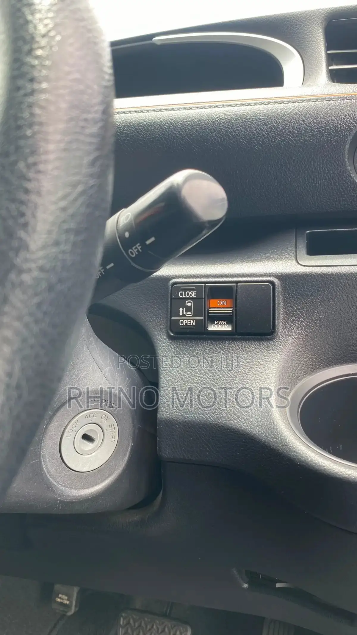 Toyota Sienta 1.5 FWD 2016 Black