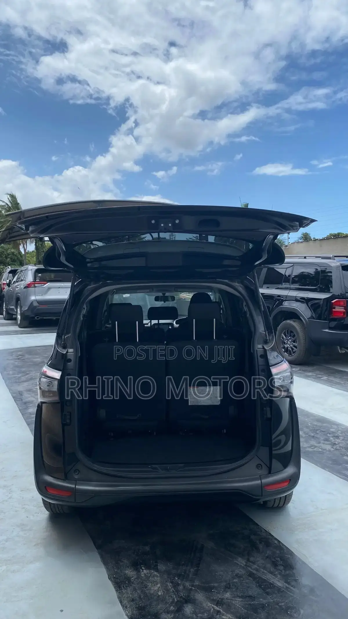 Toyota Sienta 1.5 FWD 2016 Black