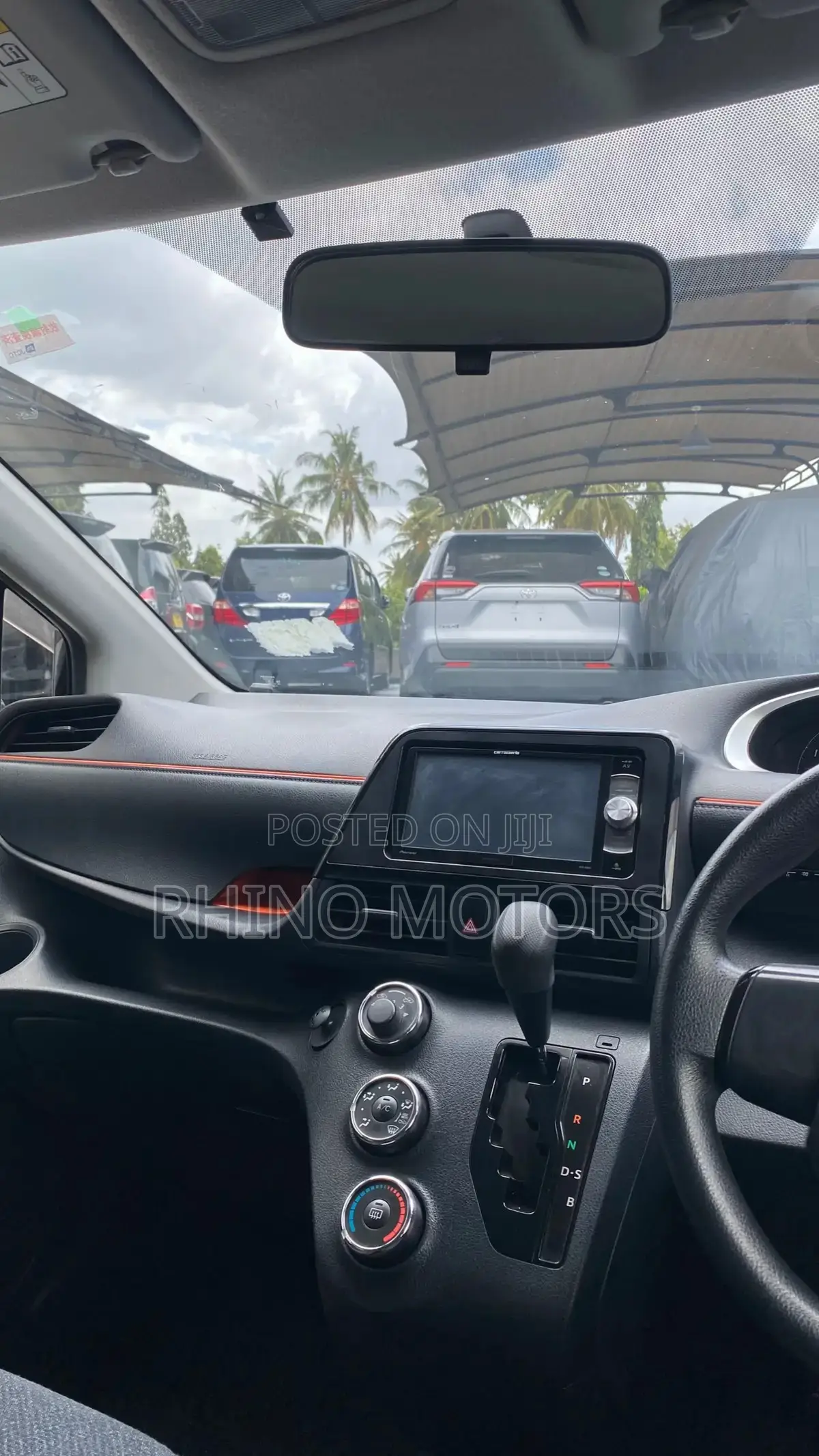 Toyota Sienta 1.5 FWD 2016 Black